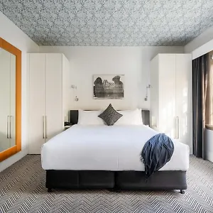 Hotel Peppers Gallery, Camberra