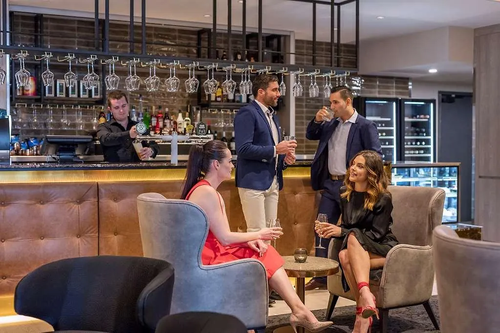 Deco Hotel Camberra 4*,  Australia